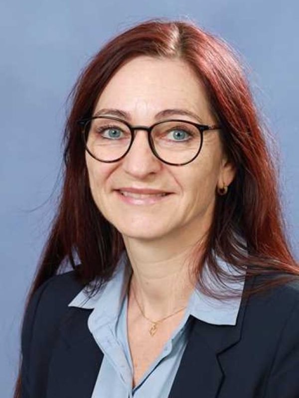 Porträt von Bettina Sonderegger